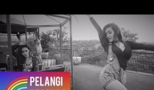 Duo Biduan - Telolet (Official Lyric Video)