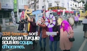 Turquie : des femmes manifestent contre l'état d'urgence et le sexisme