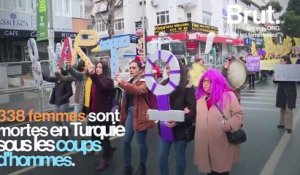 Turquie : quinze femmes arrêtées alors qu'elles manifestaient contre le sexisme