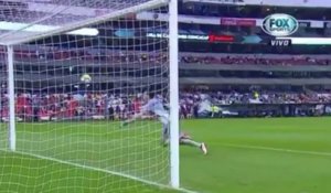 Ce gardien de but fait un arret incroyable - Agustin Marchesin !