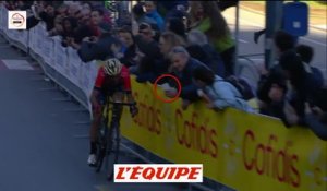 Quand Nibali dégomme un téléphone - Cyclisme - Milan San Remo