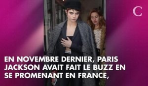 Paris Jackson et Cara Delevingne se photographient très proches... dans un lit !