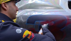 F1 - Ricciardo et Verstappen redécorent des Aston Martins