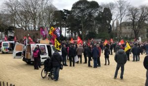 2000 manifestants pour la défense du service public