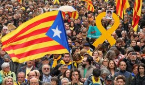 Manifestation à Barcelone pour soutenir Puigdemont