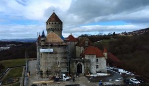 Vue d'ici : Le château de Montrottier