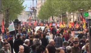 Stop Macron: Mélenchon satisfait de sa manifestation à Marseille
