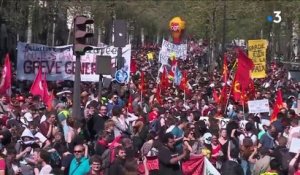 Manifestation à Paris : infirmiers, étudiants et retraités côte à côte dans la rue