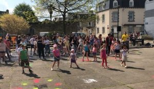 Festival Pas Sages : flash mob, place de l’Échiquier