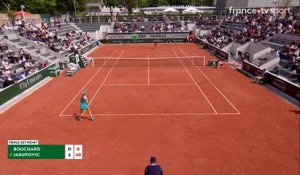Roland-Garros : Eugénie Bouchard méconnaissable dans ce premier set !