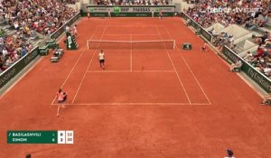 Roland-Garros : La volée bien sentie de Simon pour prendre le large !
