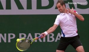 Roland-Garros : Le coup droit croisé de Gasquet !!