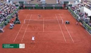 Roland-Garros : Pauline Parmentier fait craquer Alizé Cornet et égalise !
