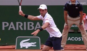 Roland-Garros 2018 : Quelle amortie de Bautista Agut face à Djokovic !