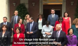 Espagne : photo de famille des ministres du gouvernement Sanchez