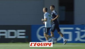 Hernandez s'est contenté de courir avec le kiné - Foot - CM 2018 - Bleus