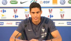 Bleus - Varane : "Le Ballon d'or n'est pas dans mon esprit"