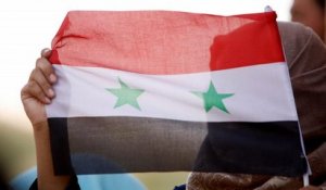 Drapeau syrien hissé à Deraa