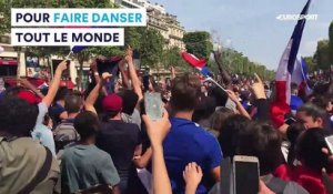 300 000 personnes pour une fête unique : les Champs-Elysées ont bien fêté leurs héros