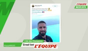 Giroud tient sa promesse et se rase la tête - Foot - CM 2018 - Bleus