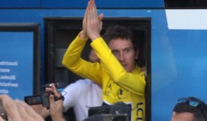 Tour de France - Quand Geraint Thomas lance un clapping avec ses fans