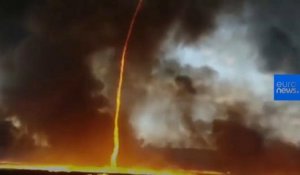 (Vidéo) Une tornade de feu jaillit d'une usine