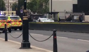 Voiture-bélier à Londres : le conducteur suspecté d'attaque terroriste
