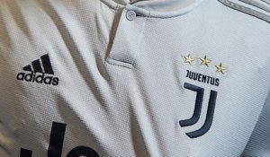 La Juventus Turin dévoile son maillot extérieur 2018-2019