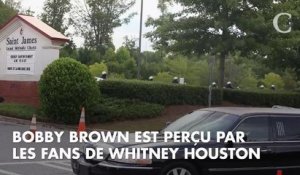 Bobby Brown accuse son ex-femme Whitney Houston de l'avoir forcé à consommer de la drogue
