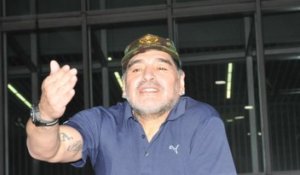 Diego Maradona : "Il est vraiment temps de foutre la paix à Messi"
