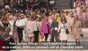 Paris Fashion Week: Chanel à la plage au Grand Palais