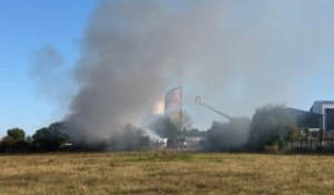Incendie dans la zone artisanale de Saint-Berthevin, en Mayenne