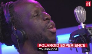 Youssoupha interprète "Polaroïd experience" dans Couleurs Tropicales