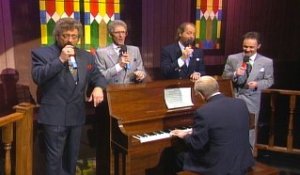 Bill & Gloria Gaither - Lord I'm Coming Home (Live)