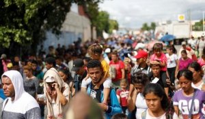 Mexique et Etats-Unis vont tenter de stopper la caravane des migrants