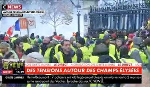 Incidents violents sur les Champs Elysées lors de la manifestation des gilets jaunes