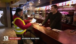 "Gilets jaunes" : ils marchent vers Paris pour apporter leurs doléances