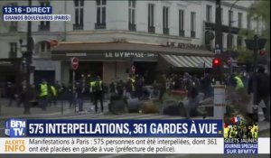 Gilets jaunes à Paris: une barricade est en train d'être constituée sur les Grands Boulevards