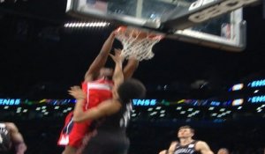 Dunk of the Night: Thomas Bryant