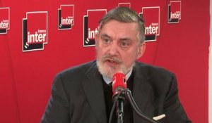 François Sureau, avocat et écrivain, sur la parole donnée au peuple : "En Suisse, le référendum d'initiative populaire commence toujours par une question de gauche"