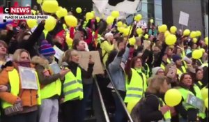 «Gilets jaunes» : les femmes montent au créneau