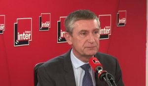 Frédéric Péchenard, élu LR, ex-directeur de la police nationale sous Nicolas Sarkozy : "Il faut que les policiers et les gendarmes arrêtent de reculer devant les émeutiers, c'est un choix politique"