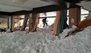 Autriche: Une avalanche s'engouffre dans un hôtel