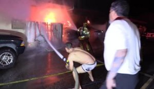 Un homme saute de la fenêtre de son appartement pour échapper aux flammes