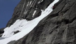 Ce skieur tente l'impossible et se prend la gamelle de sa vie...