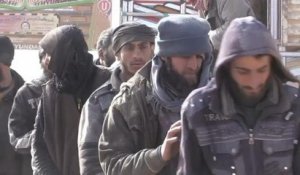 En Syrie, la recherche de djihadistes parmi les déplacés