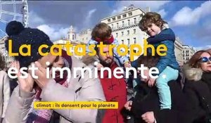 Un flash-mob pour le climat à Marseille
