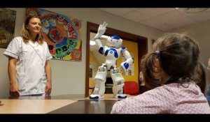 A Strasbourg, le robot Nao donne un coup de main aux enfants