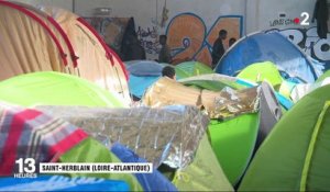 Loire-Atlantique : 200 migrants entassés dans un gymnase menacés d'expulsion