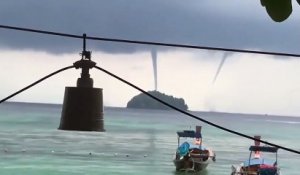 3 tornades d'eau en même temps sur l'océan en Thaïlande